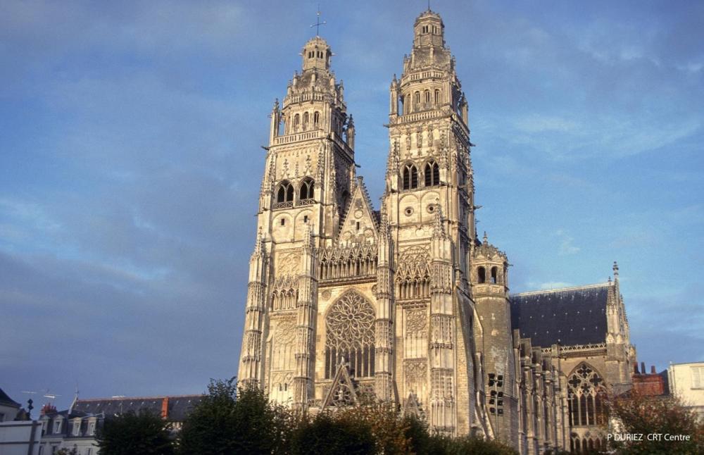L'Historique / Basilique St Martin Daire Tours Dış mekan fotoğraf