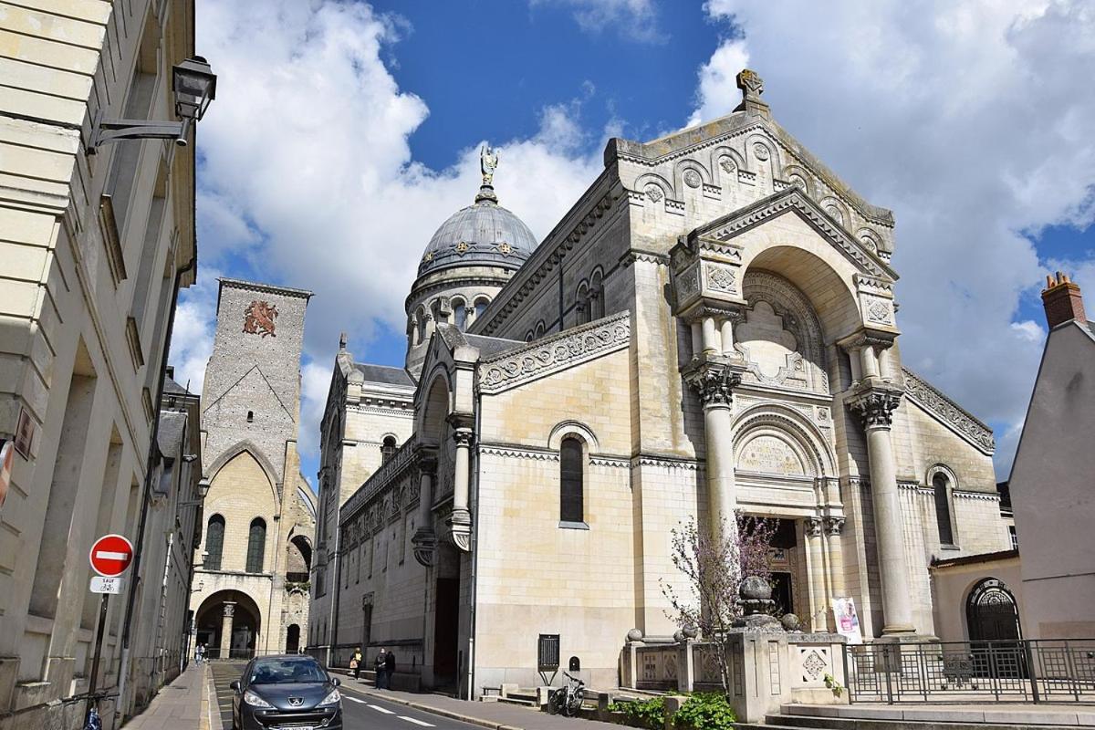 L'Historique / Basilique St Martin Daire Tours Dış mekan fotoğraf